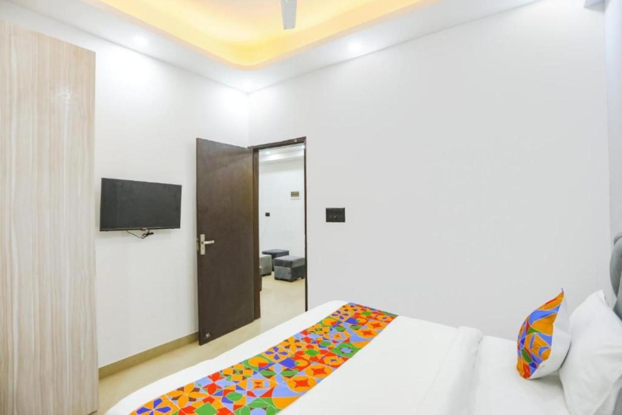 Hotel The Rasa At Vasundhara Ghaziabad Exterior foto