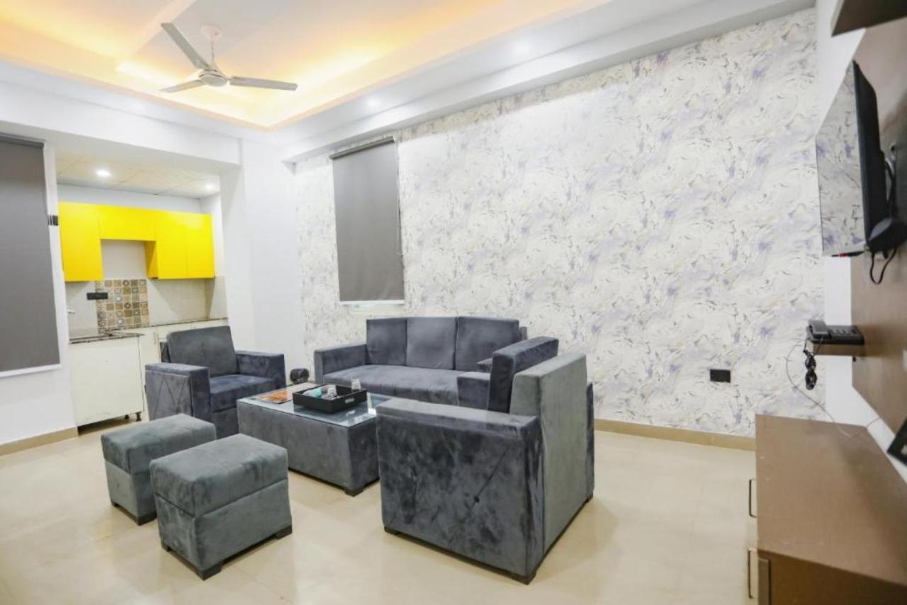 Hotel The Rasa At Vasundhara Ghaziabad Exterior foto