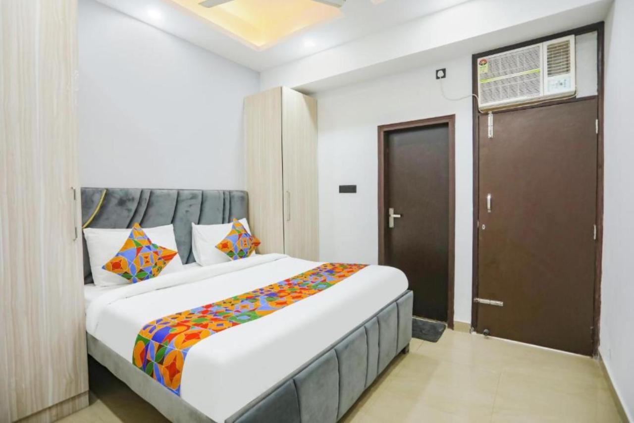Hotel The Rasa At Vasundhara Ghaziabad Exterior foto