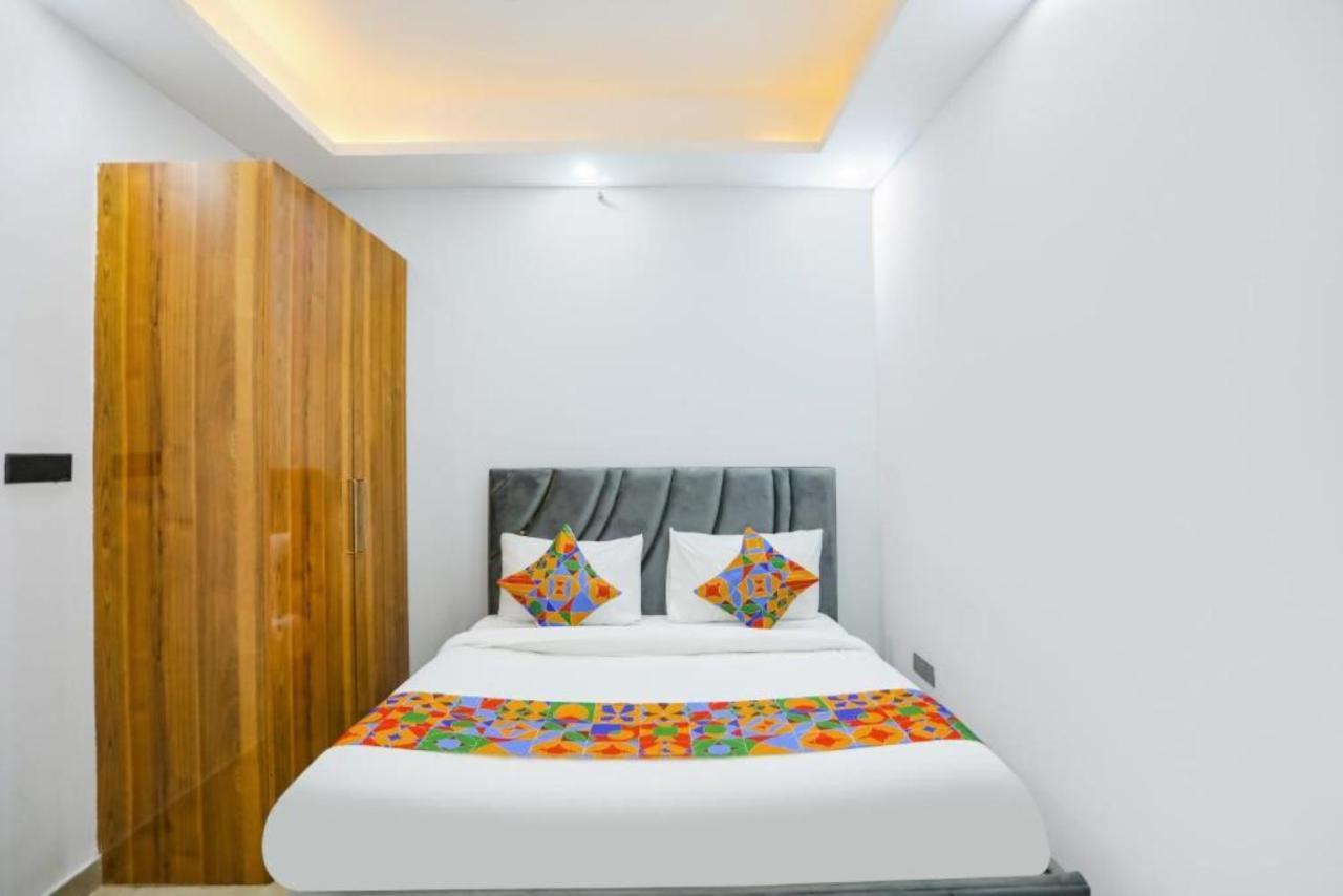 Hotel The Rasa At Vasundhara Ghaziabad Exterior foto